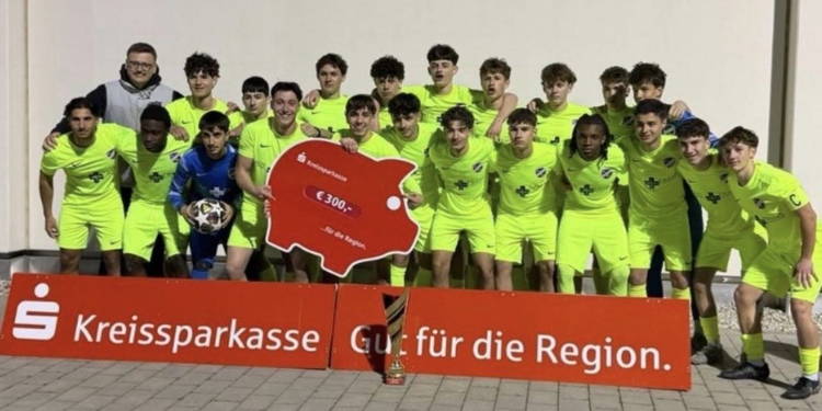 U17 gewinnt Kreissparkassen-Fußball-Cup!