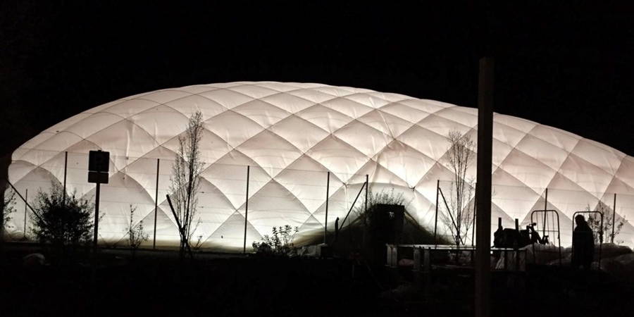 Abbau der Traglufthalle am 02. Mai