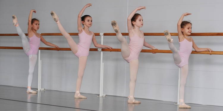 Noch freie Plätze im Kinderballett für Anfänger und Fortgeschrittene